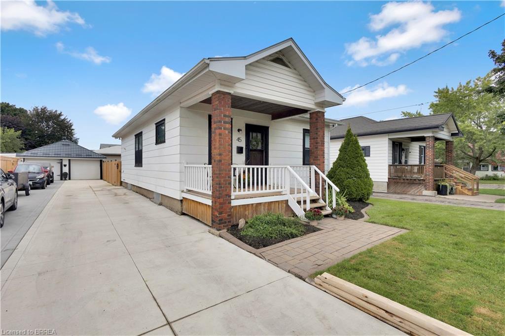 45 Woodhouse St, Simcoe, ON N3Y 1E8