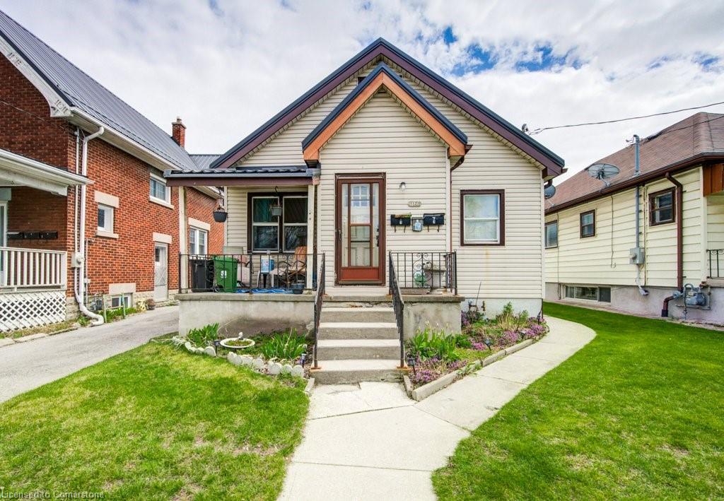 1121 Trafalgar St, London, ON N5Z 1G9
