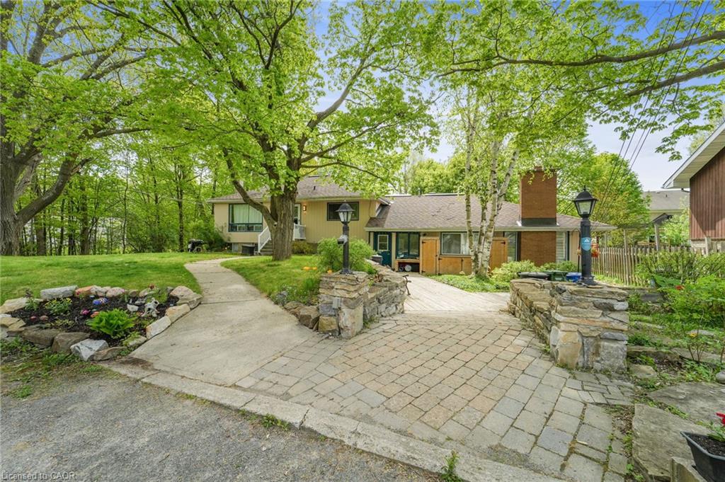 1226 Old Carp Rd, Ottawa, ON K2K 1X7