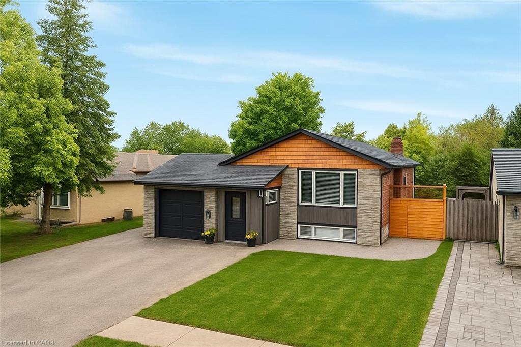82 Shea Cres, Kitchener, ON N2E 1E8