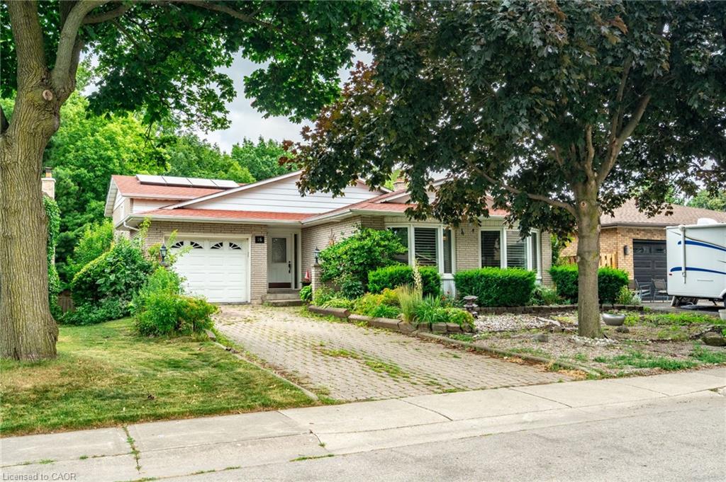 16 Flamingo Dr, Hamilton, ON L9A 4X7
