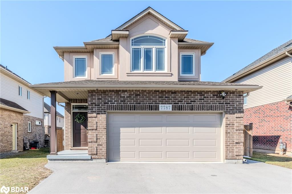 7787 Hanniwell St, Niagara Falls, ON L2G 0H5
