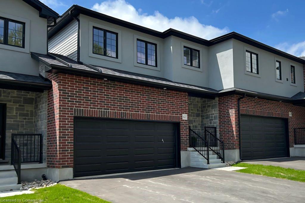 423 Woolwich St, Waterloo, ON N2K 0E8