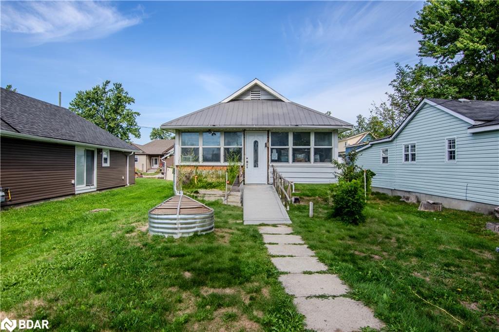 1056 Wood St, Churchill, ON L0L 1K0