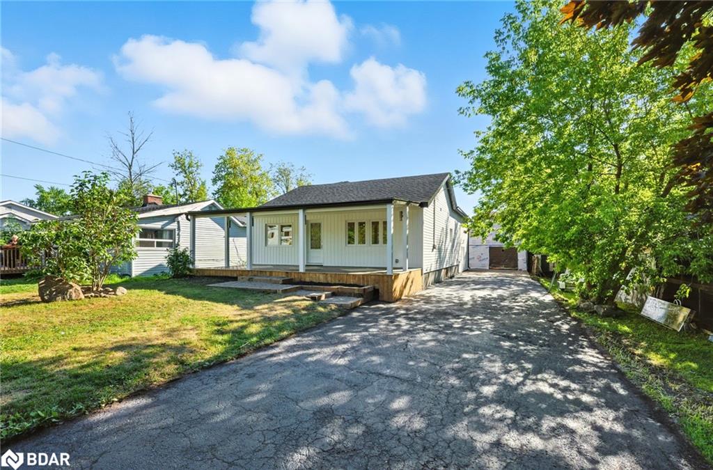 778 Sheppard Ave, Georgina, ON L4P 3E9