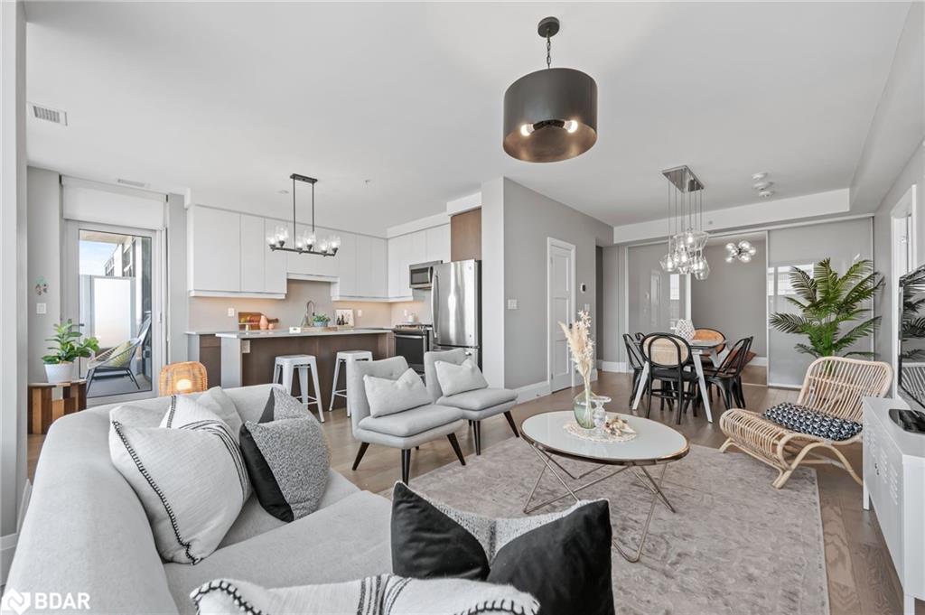 63 Arthur Street S Unit 1007, Guelph, ON N1E 0A3