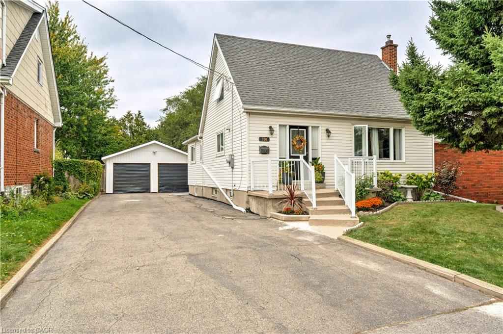 700 Upper Wellington St, Hamilton, ON L9A 3R4