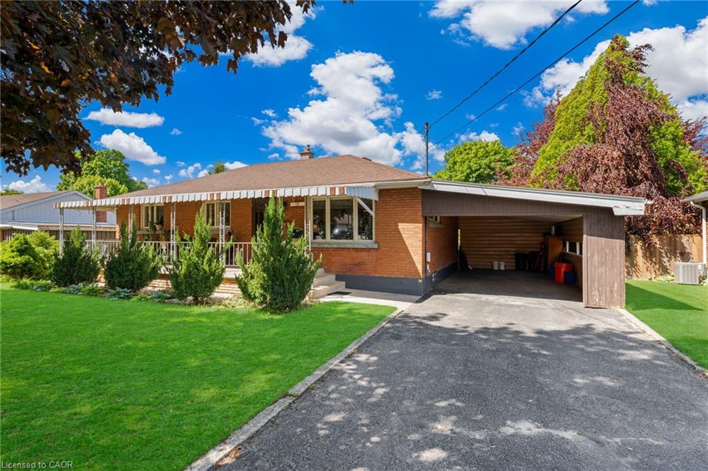 19 Kinnard Rd, Brantford, ON N3T 1P6