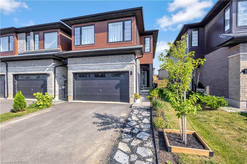 29 Bellhouse Ave, Brantford, ON N3T 0T7