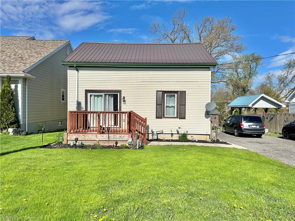 12 Grave St, Port Rowan, ON N0E 1M0