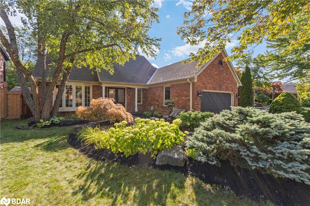 1368 Monks Psge, Oakville, ON L6M 1J5