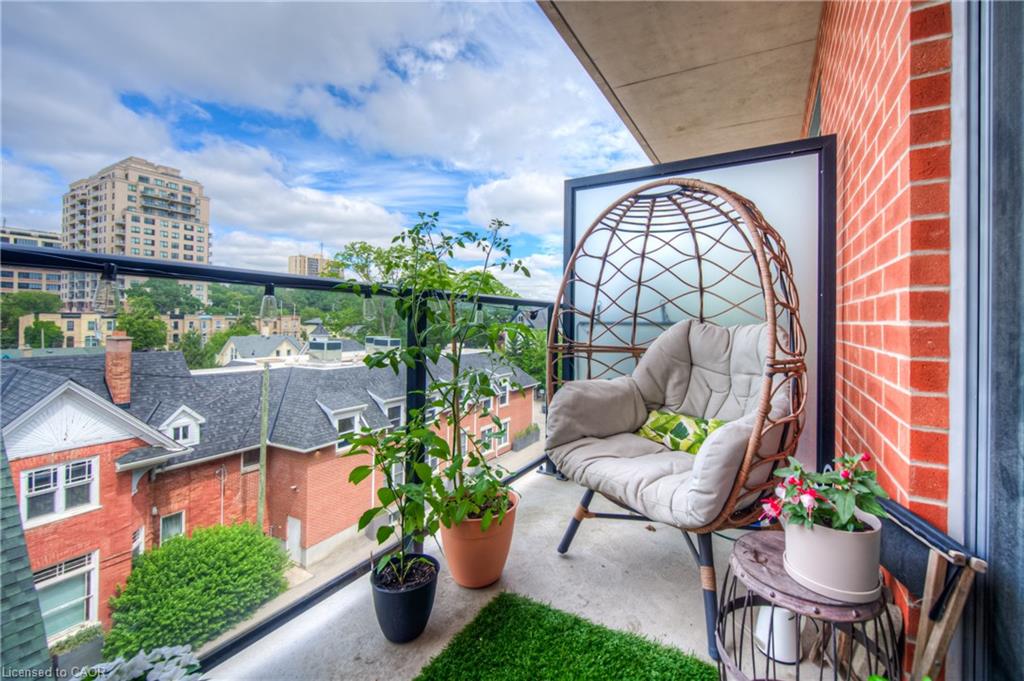 399 Queen Street S Unit 418, Kitchener, ON N2G 0C4