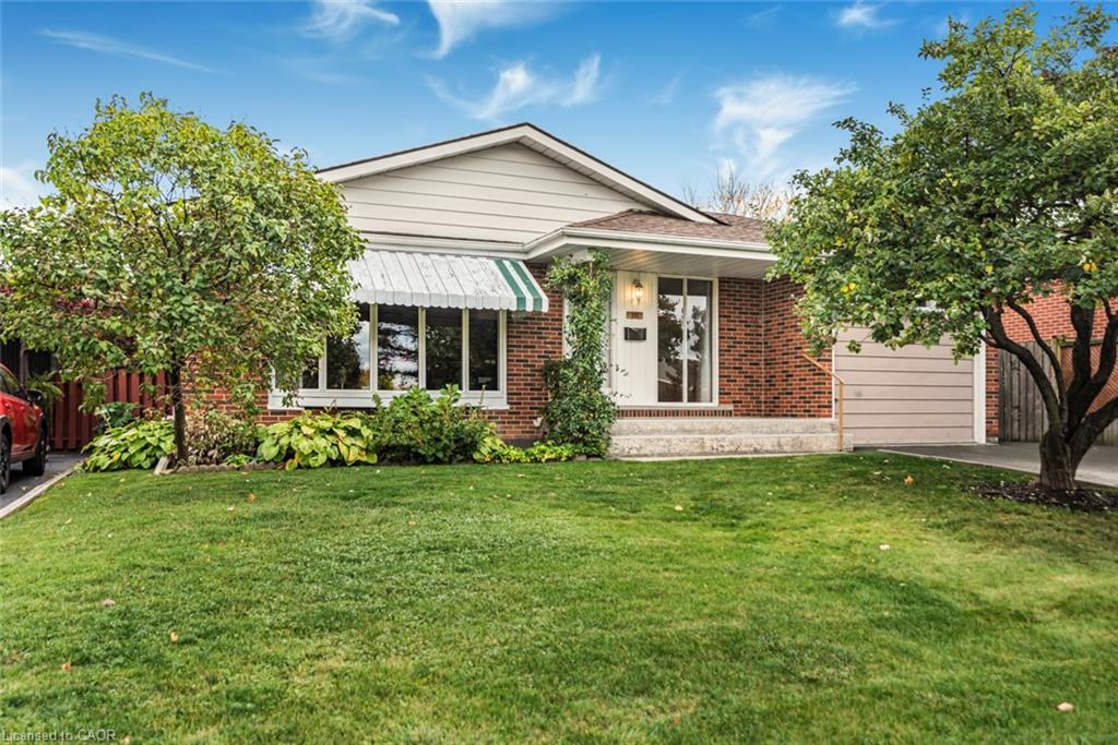 111 Greenford Dr, Hamilton, ON L8G 2G7