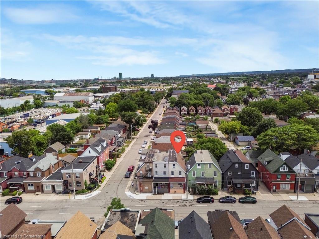 204 Sherman Ave N, Hamilton, ON L8L 6M9