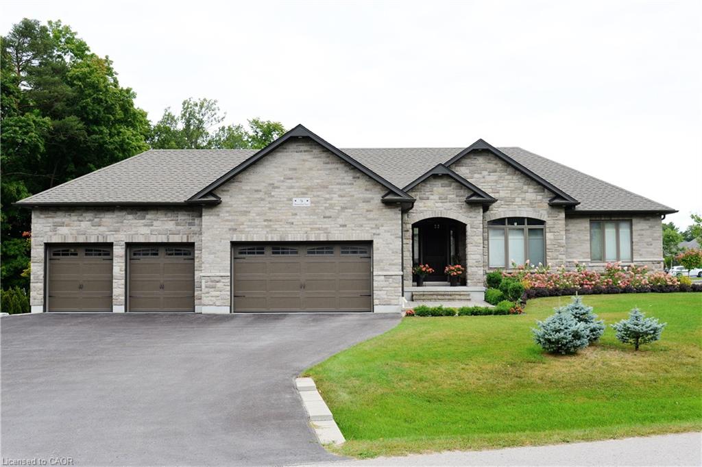 9 Black Creek Trl, Springwater, ON L9X 0J2