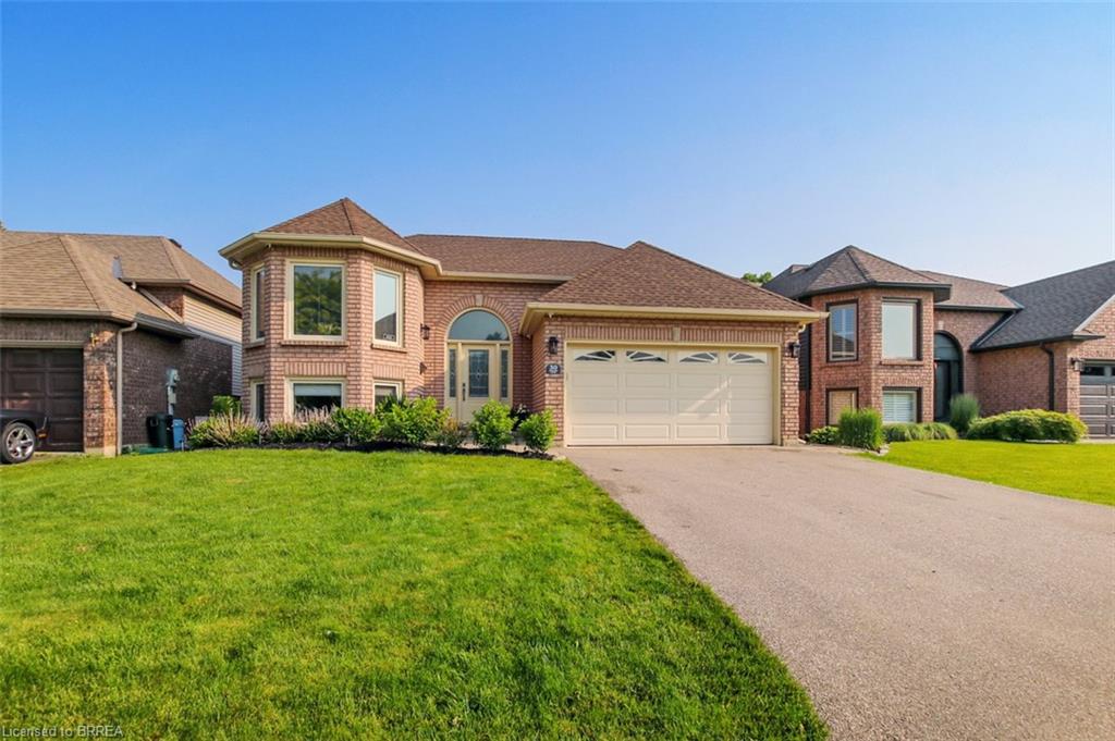 30 Mcintosh Ct, Brantford, ON N3R 5W9