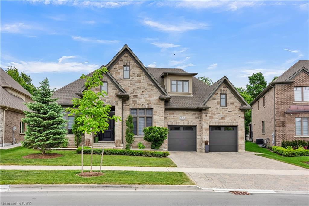 44 Pioneer Ridge Dr, Kitchener, ON N2P 0G6