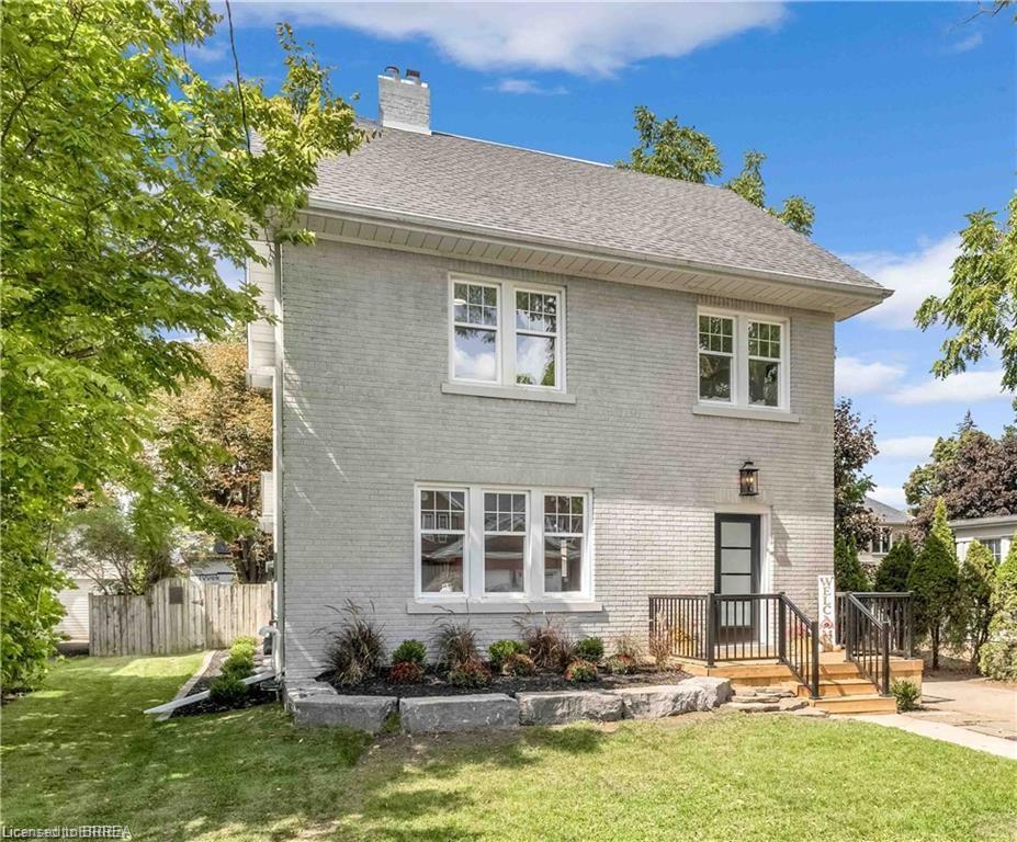 15 Hawarden Ave, Brantford, ON N3T 4H2