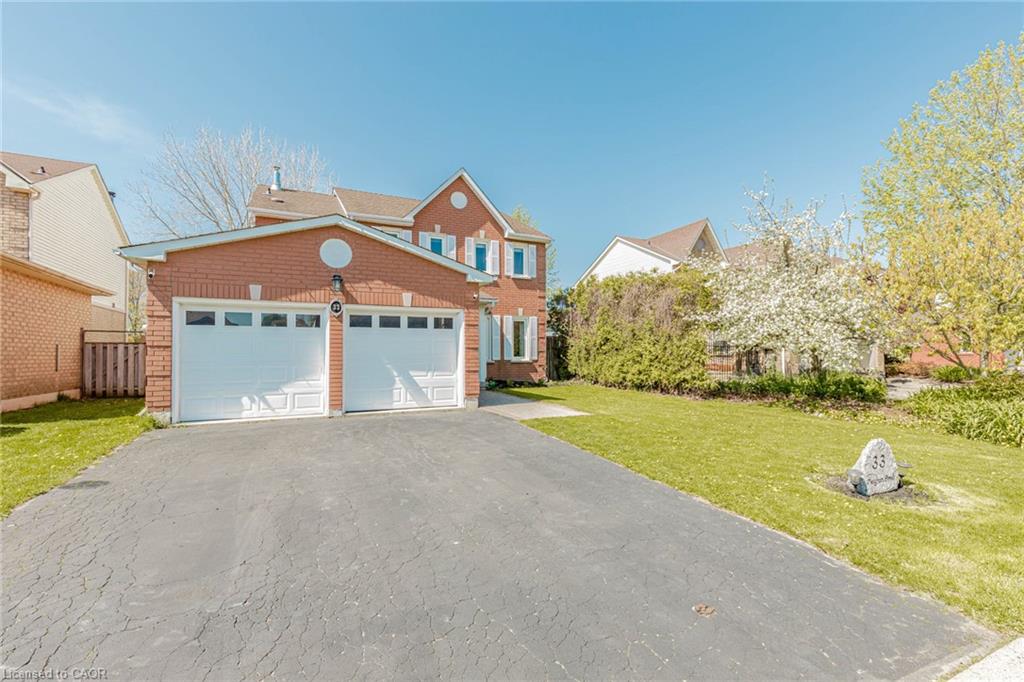33 Meaghan St, Hamilton, ON L0R 2H5