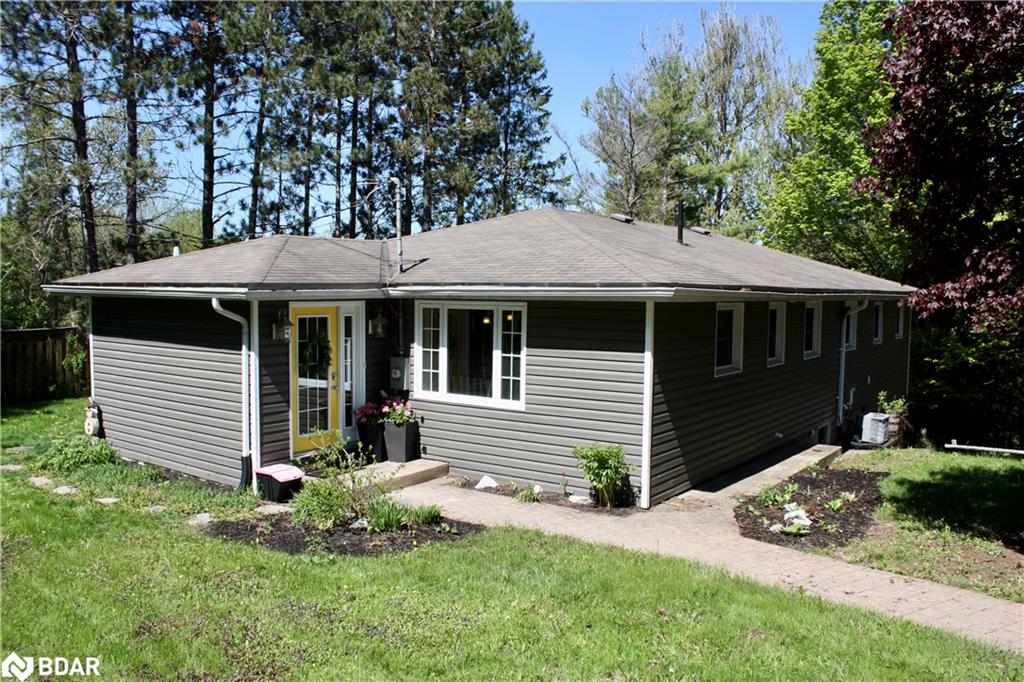 22 Robert Dr, Faraday, ON K0L 1C0
