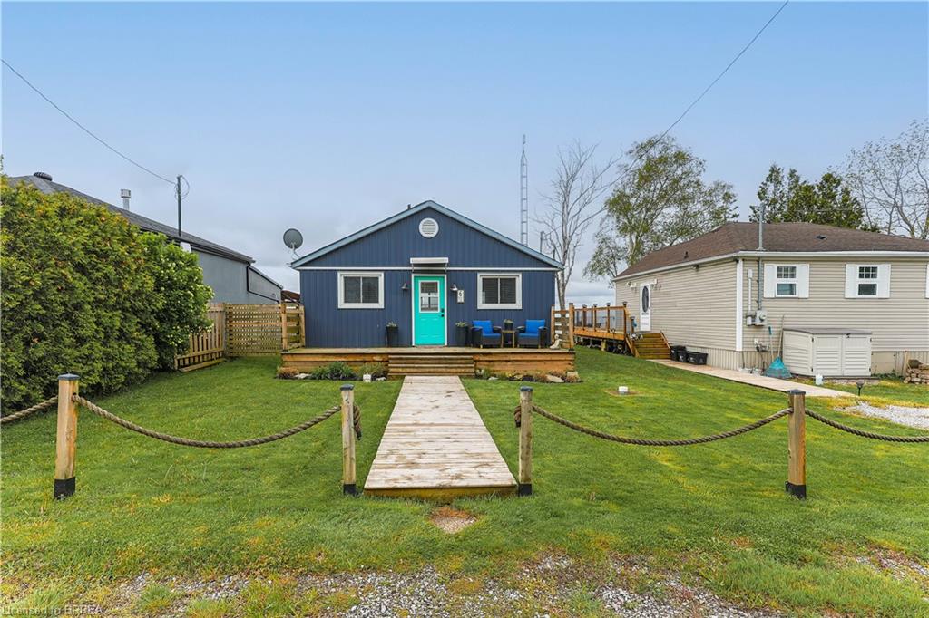 6 Hickory Beach Ln, Nanticoke, ON N0A 1L0