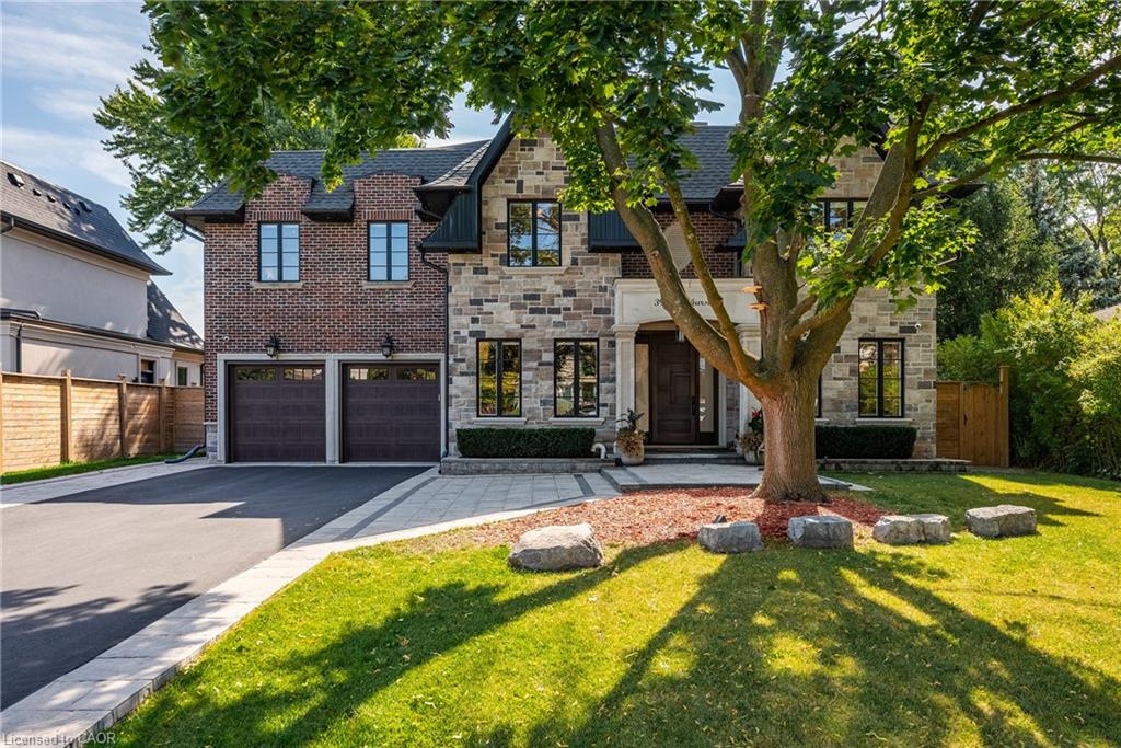 391 Sandhurst Dr, Oakville, ON L6L 4L1