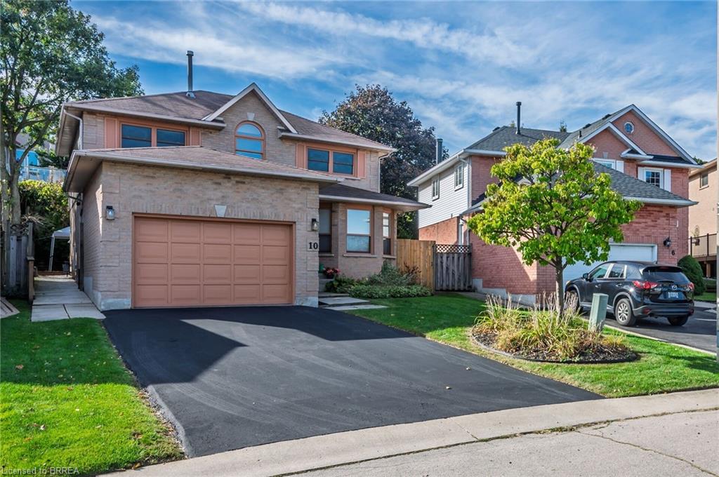 10 Avonbridge Ct, Hamilton, ON L8W 3G1