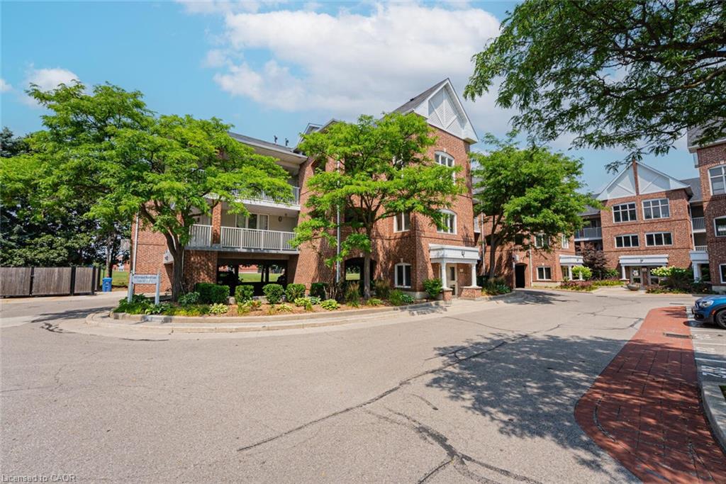 103 Bristol Road E Unit 212, Mississauga, ON L4Z 3P4