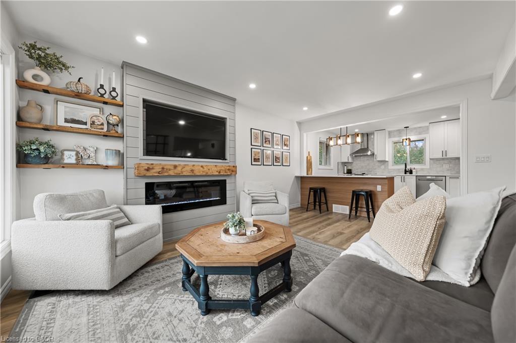 216 Metcalfe St, Guelph, ON N1E 4Y5