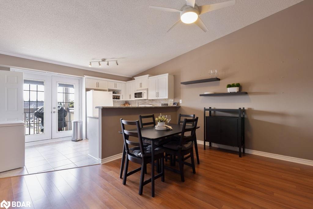 4003 Kilmer Drive Unit 411, Burlington, ON L7M 4M1