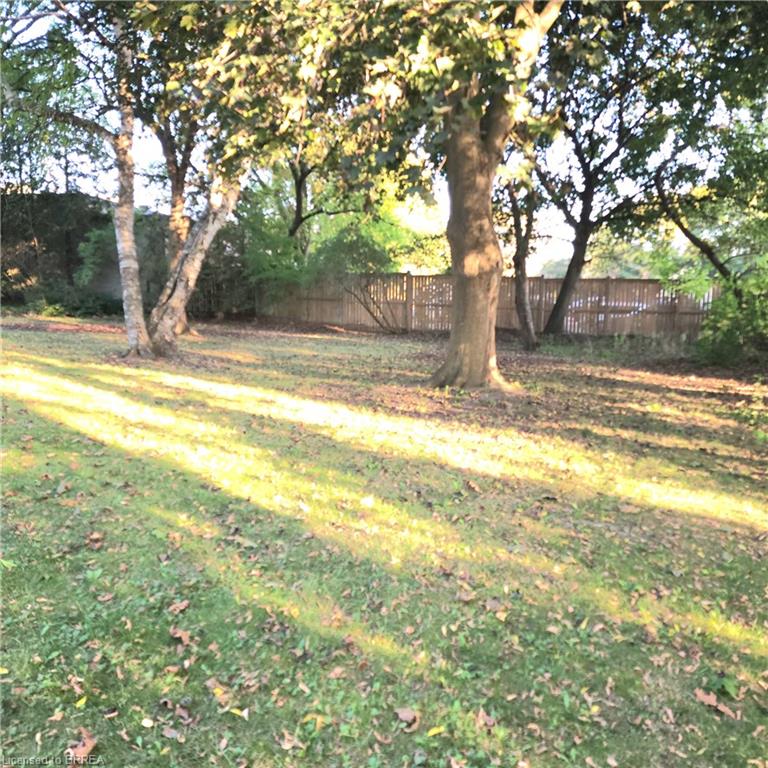 33 Islington Ave, Guelph, ON N1E 1B2