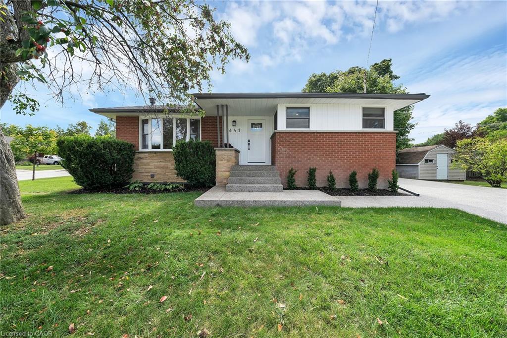 441 Elmwood Ave, Hamilton, ON L9C 1V1