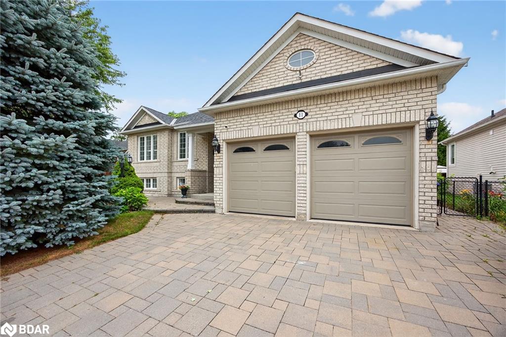 11 Northwood Dr, Wasaga Beach, ON L9Z 3B5