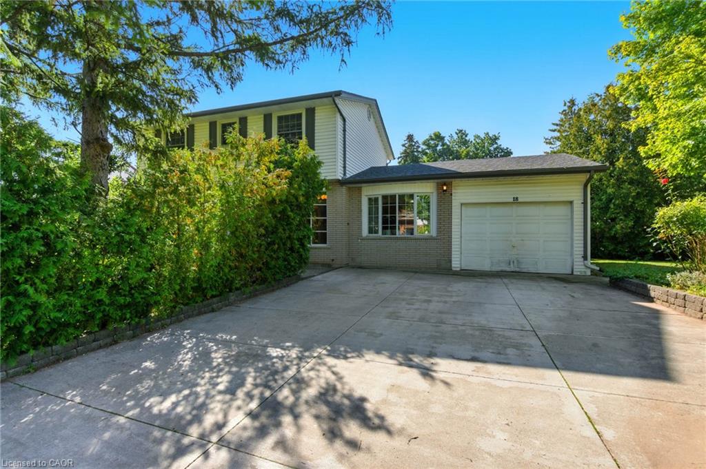 18 Jasper Dr, Stoney Creek, ON L8G 2S7