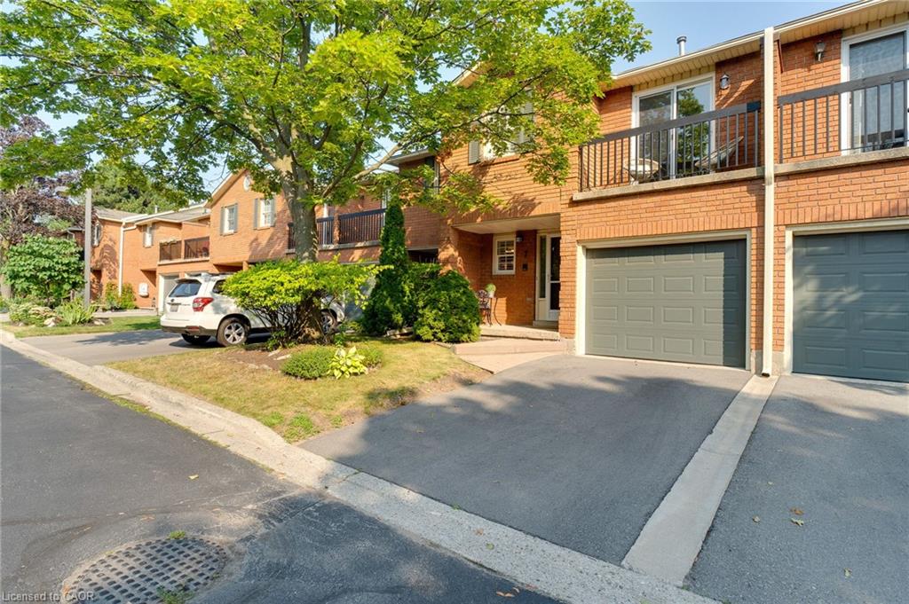 1205 Lambs Court Unit 7, Burlington, ON L7S 2G4