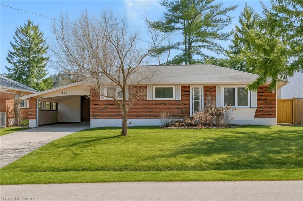 216 Sioux Rd, Hamilton, ON L9G 1P8