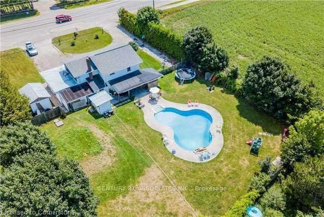 84 Balm Beach Rd E, Tiny, ON L0L 2J0