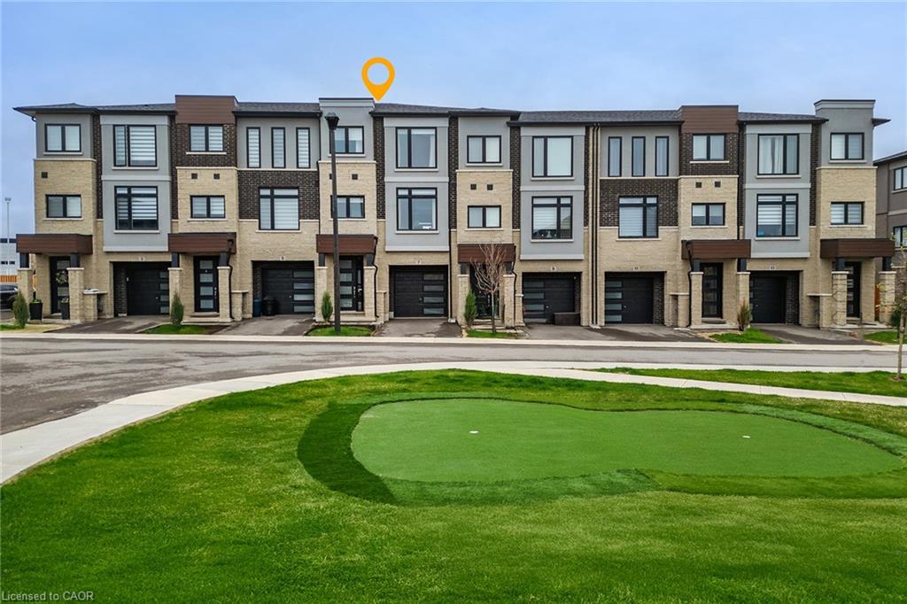 7 Cadwell Ln, Hamilton, ON L9C 0E7