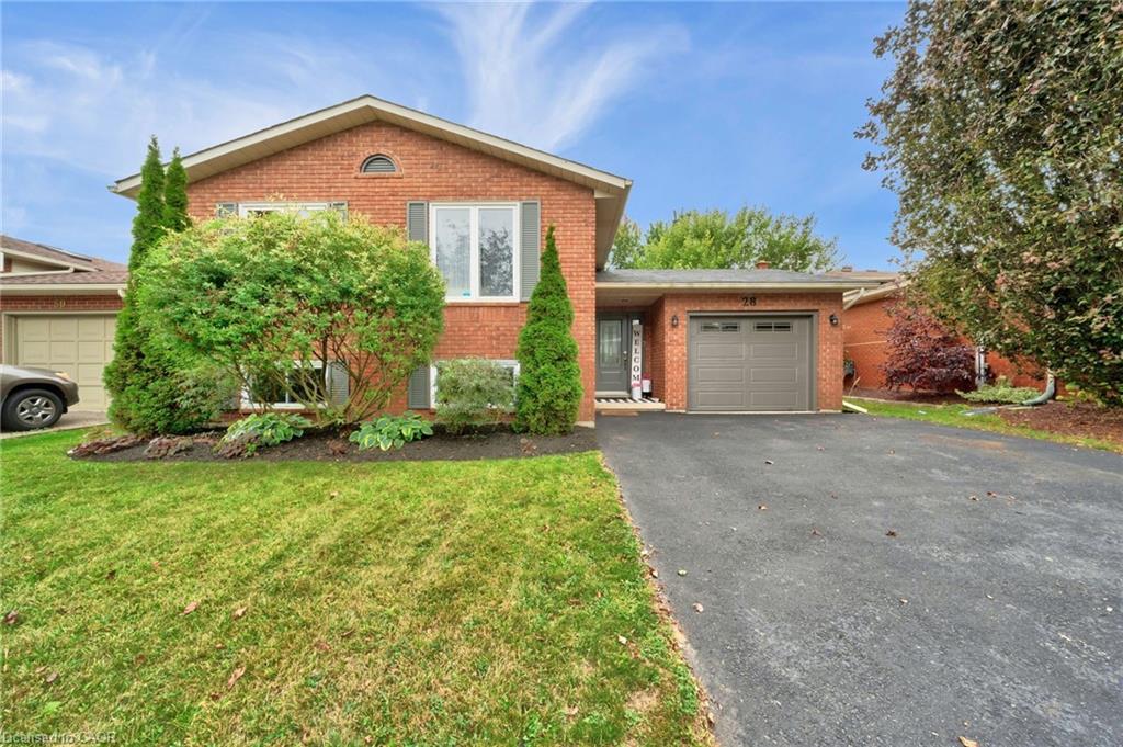 28 Lynden Hill Cres, Brantford, ON N3P 1R3