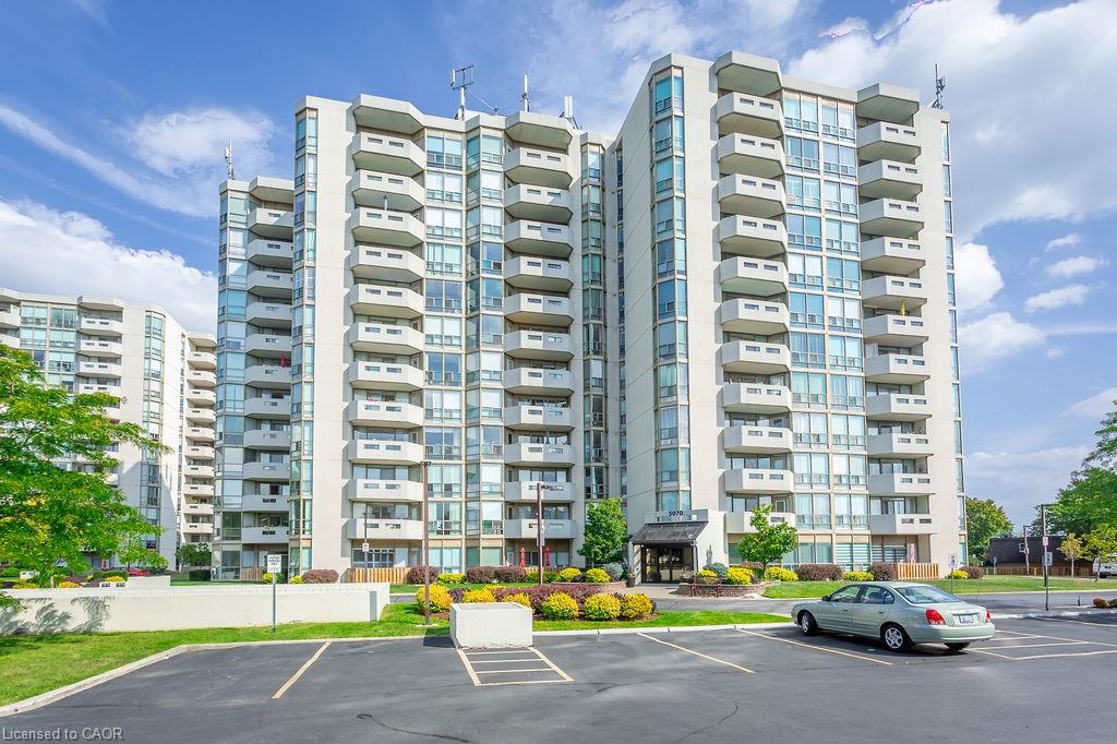 5070 Pinedale Avenue Unit 203, Burlington, ON L7L 5V6