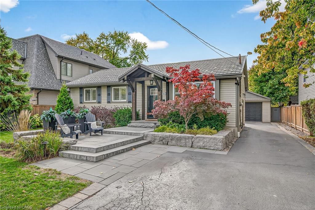 940 Hazel St, Burlington, ON L7R 3X3