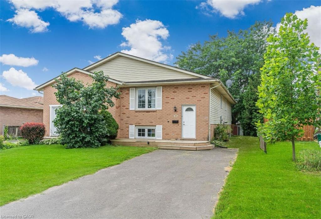 37 Briarsdale Cres, Welland, ON L3C 6S8