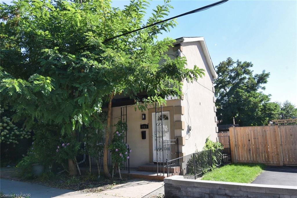265 Hunter St W, Hamilton, ON L8P 1S2
