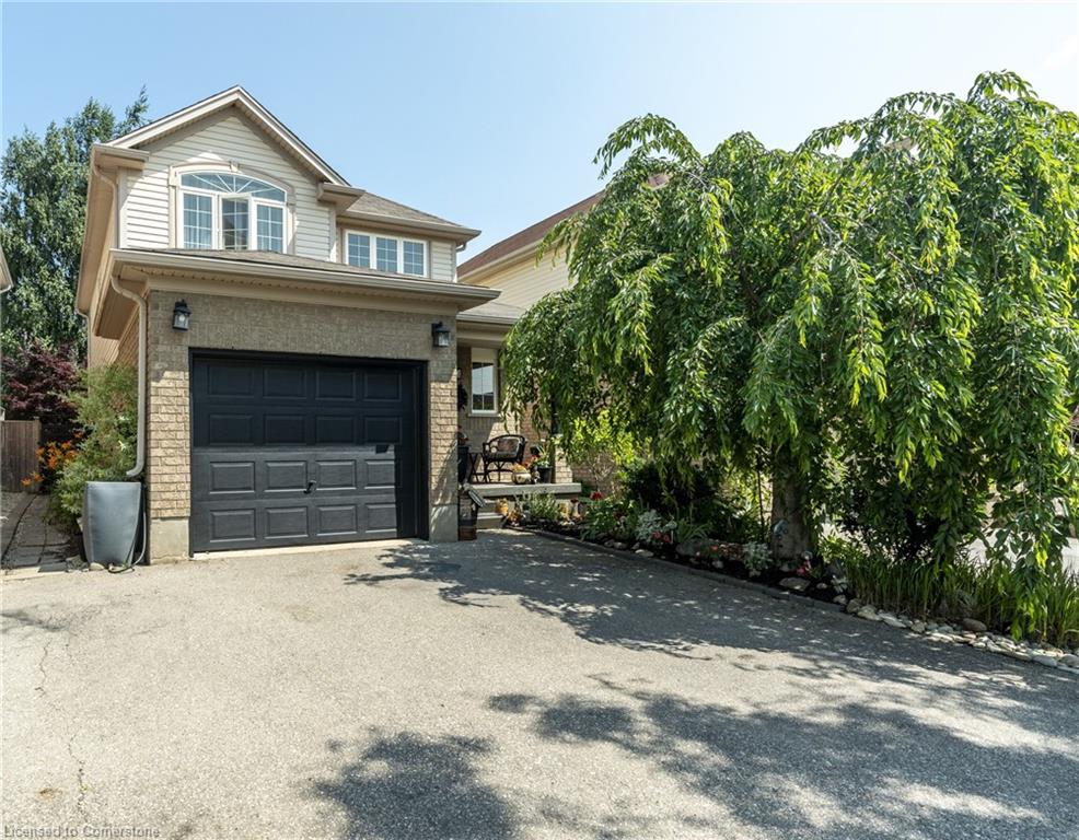 584 Commonwealth Cres, Kitchener, ON N2E 4K1