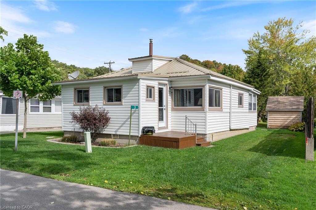3 Harold St, Turkey Point, ON N0E 1T0