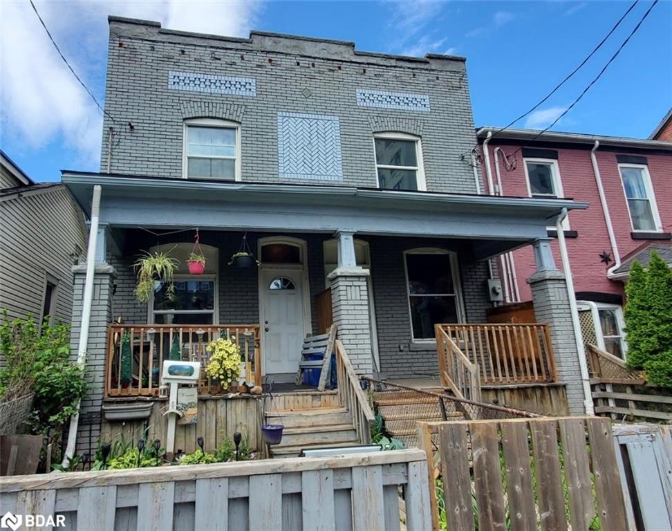 73 Cathcart St, Hamilton, ON L8R 1M6