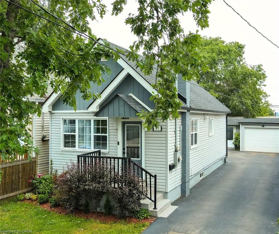 31 Newlands Ave, Hamilton, ON L8H 2T4