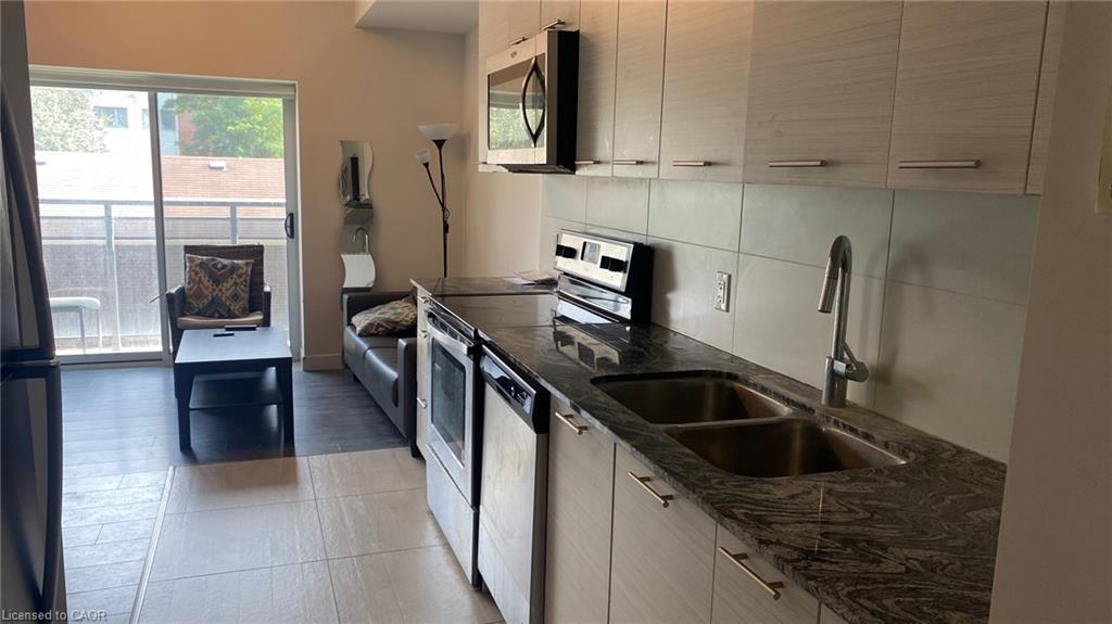 251 Hemlock Street Unit 221, Waterloo, ON N2L 3R4