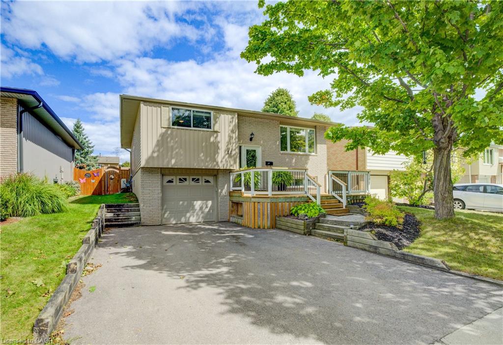 18 Sugar Maple St, Kitchener, ON N2N 1X5