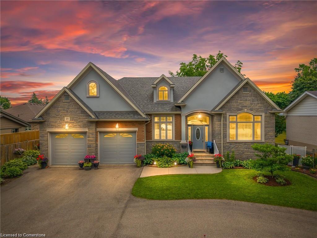 48 Casablanca Blvd S, Grimsby, ON L3M 3Z2